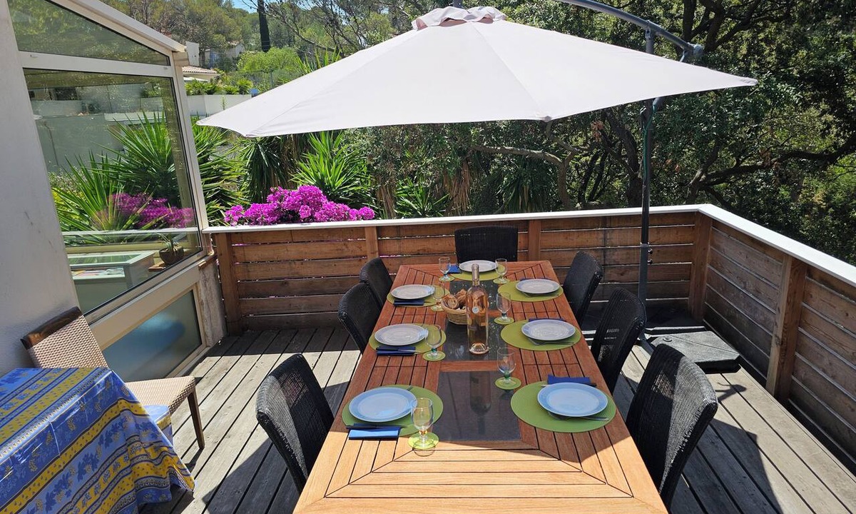 Boulouris-sur-Mer Apartment | Rez de Villa Fleur de Sel, au Calme, mer et Commerces à Proximité