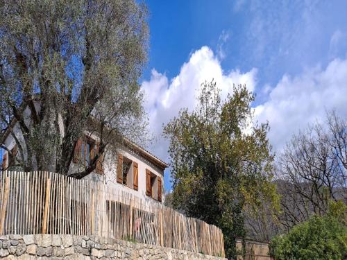 Le Bar-sur-Loup House | Riviera Countryside Family Villa