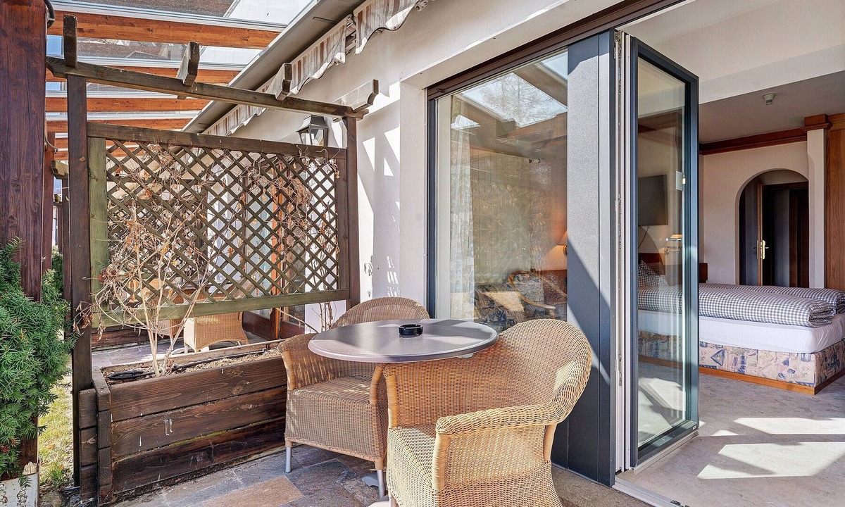 Vipiteno Apartment | Room 'Bb Pattis 2P' with Mountain View, Balcony and Wi-Fi