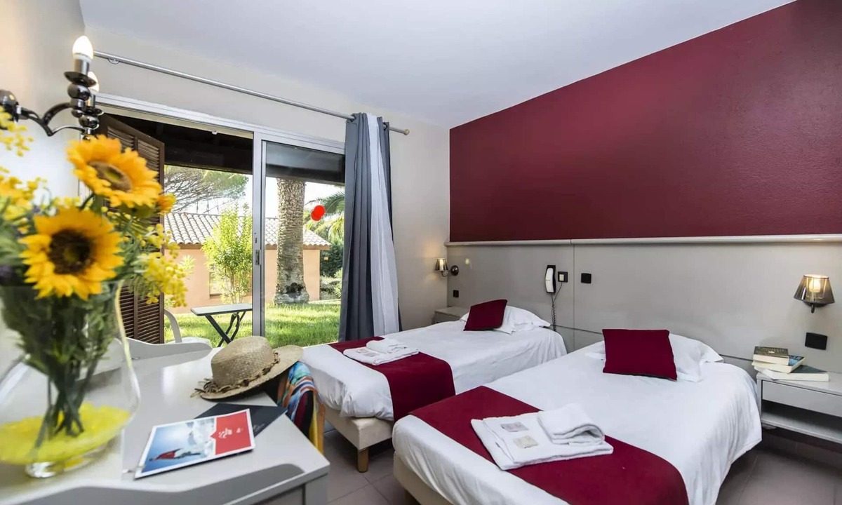 Frejus House | Room for 2 People with Disabilities