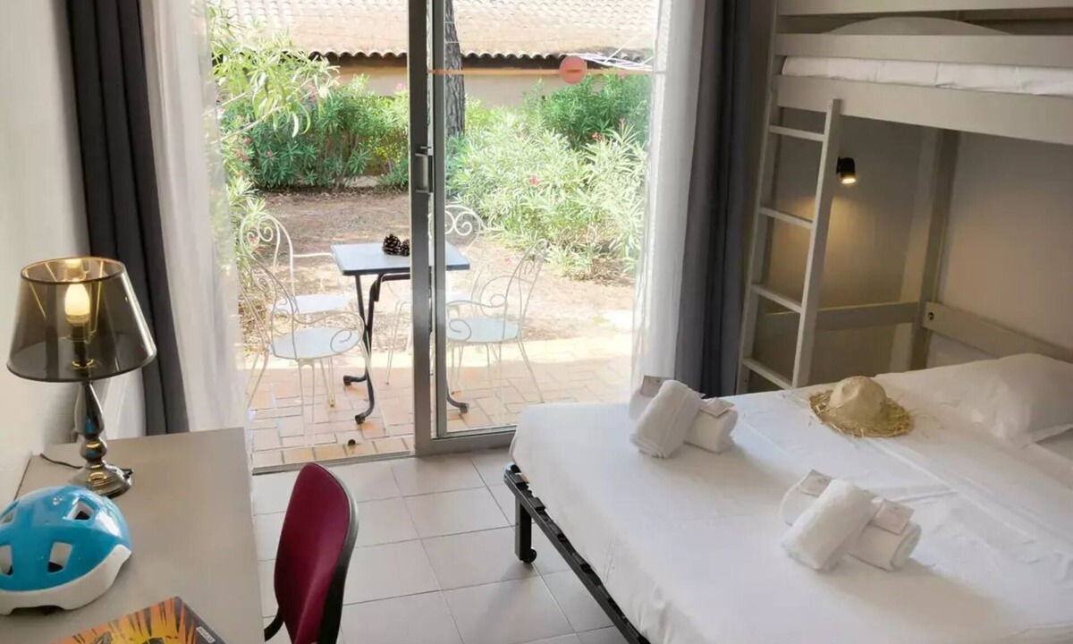 Frejus House | Rooms for 3 People
