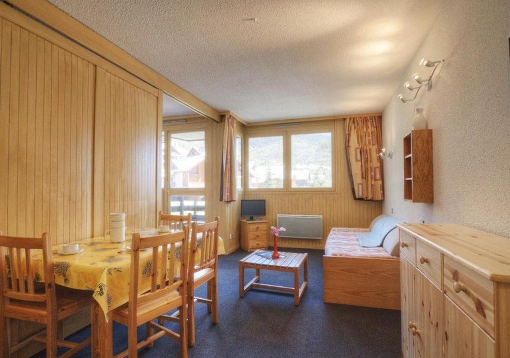Chantemerle Apartment | Séjour montagne à Serre-Chevalier, appartement 4 pers. avec balcon, proche commerces. - FR-1-330E-69