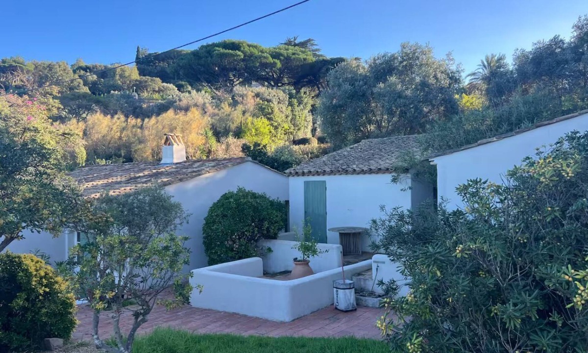 Saint-Tropez Villa | Saint Tropez magical villa on secluded beach walking distance from village center