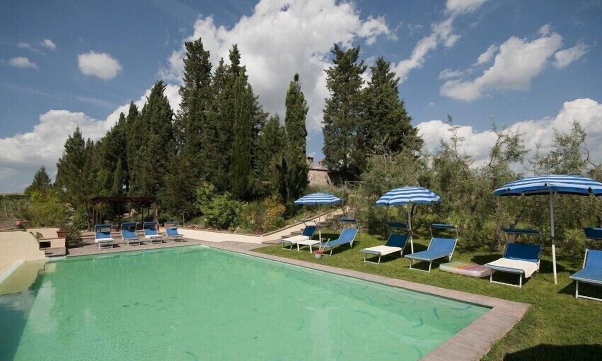 San Gimignano Villa | San Gimignano villa with pool, 5 rooms en suite, A/C, wi-fi, panoramic view