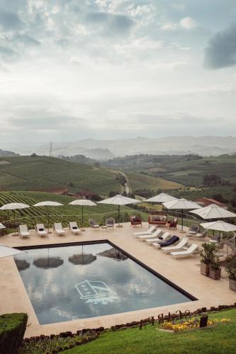 Verduno Villa | Scarpa Villas - Barolo Luxury Escape