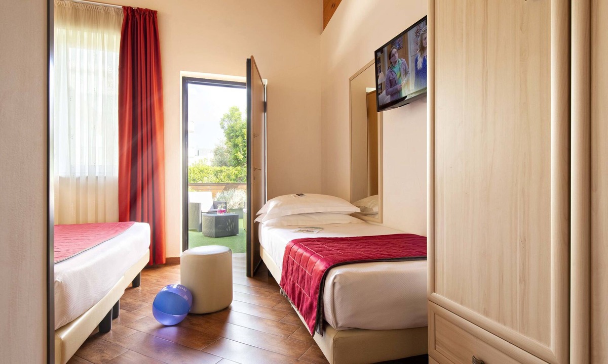 Pomezia Hotel | Simon Hotel