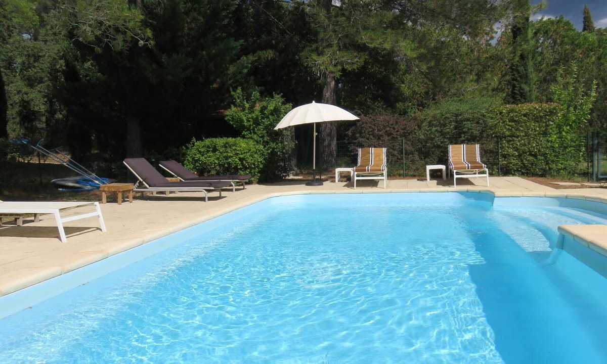 Saint-Jean-de-Fos Apartment | Single-storey apartment on estate with swimming pool, surrounded by nature.