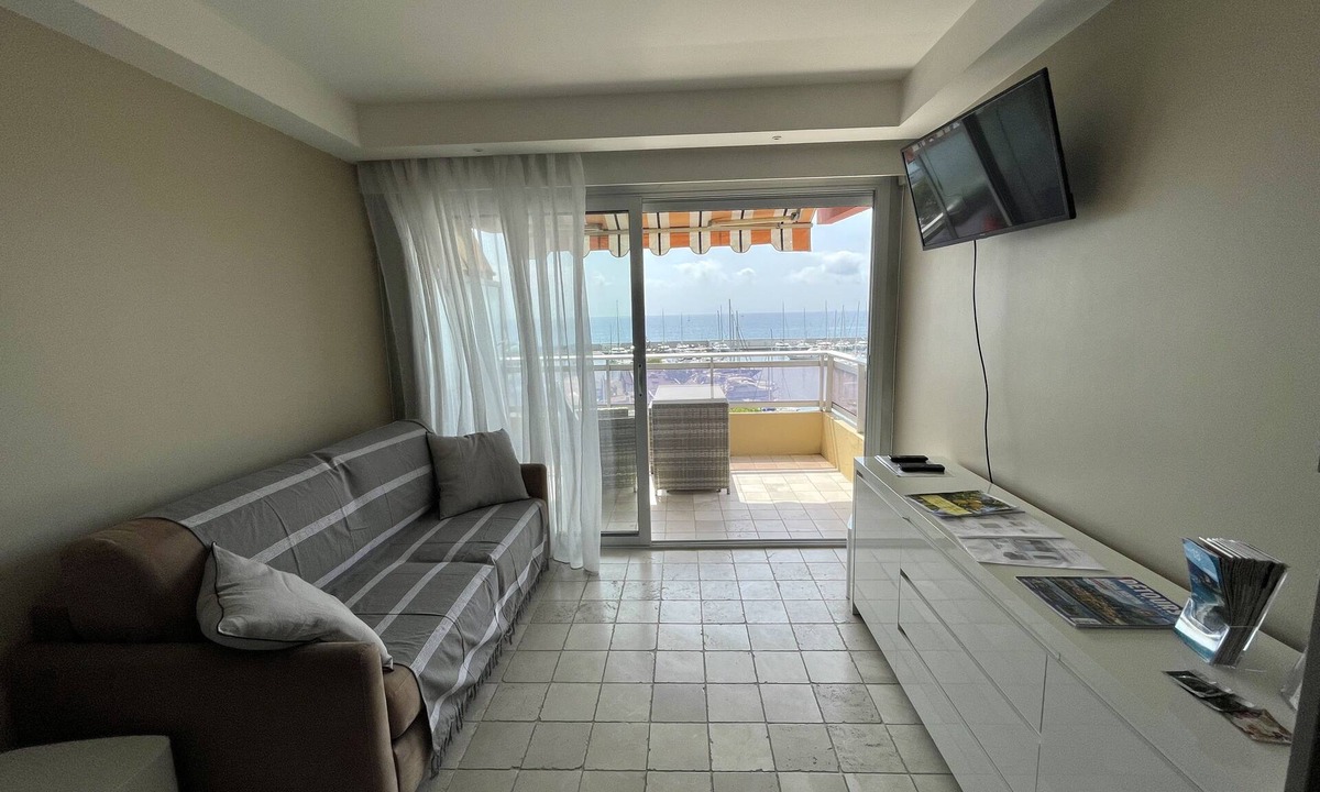 Menton Apartment | SoleMare