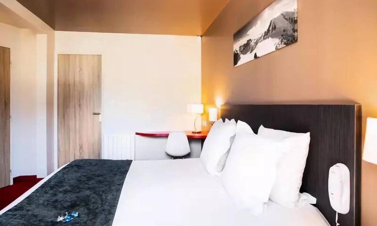 Briancon Hotel | SOWELL HOTELS Le Parc & SPA* - Superior Quadruple Room