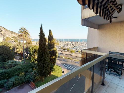 Menton Apartment | Spacieux 2P avec terrasse, garage et wifi à Menton - FR-1-196-268