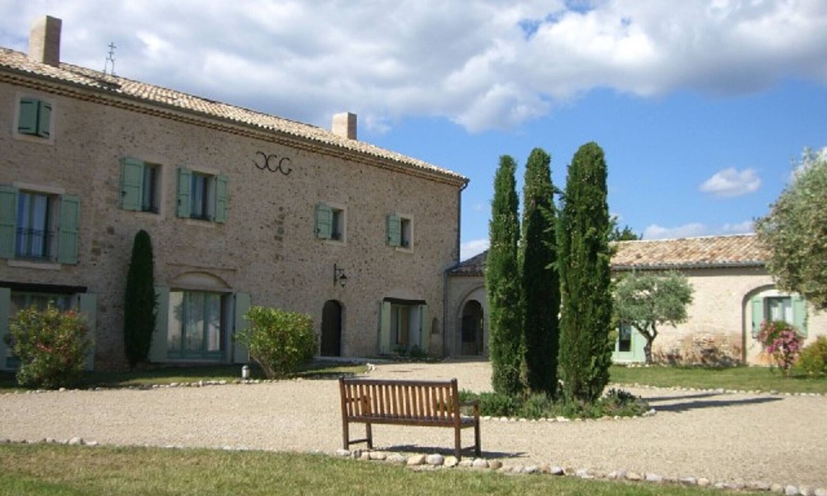 Brunet Apartment | Spacious accommodation for 9 in the heart of Valensole Plateau