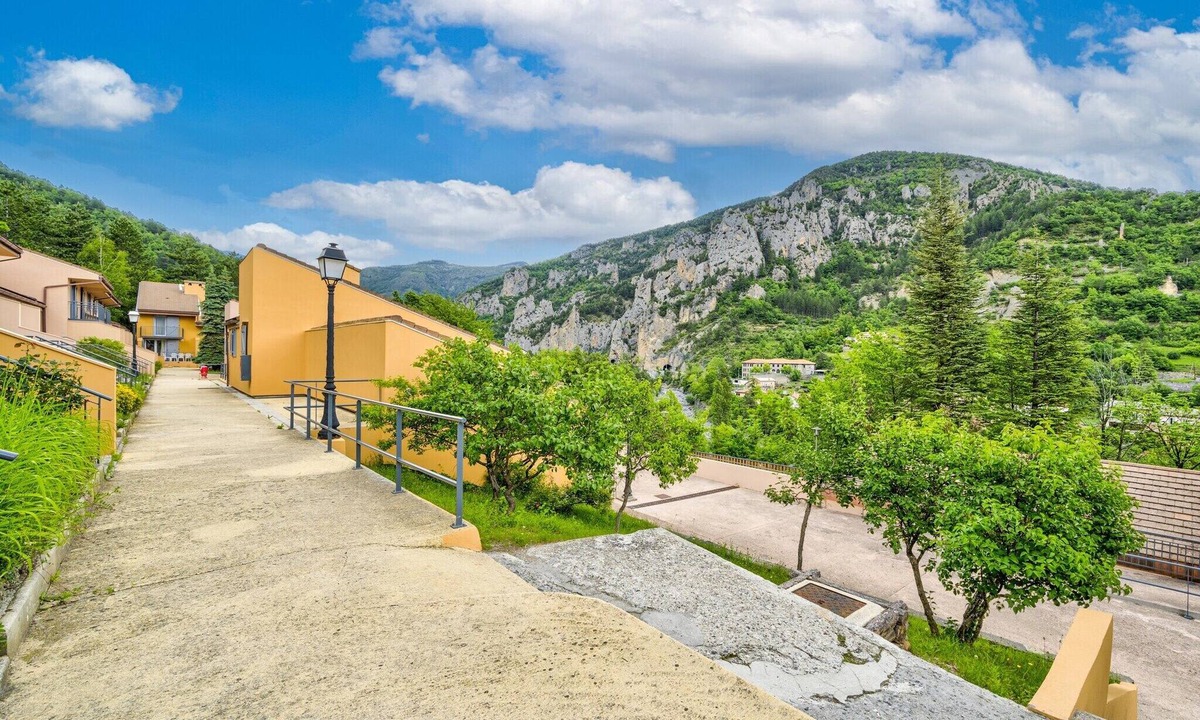 Guillaumes Apartment | Spacious apartment for 5-persons