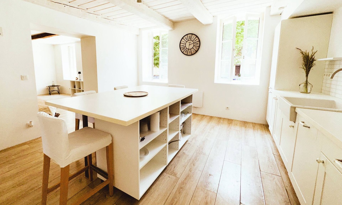 Bargemon Apartment | Spacious T3 - Swimming pool 2 min away - Heart of the village