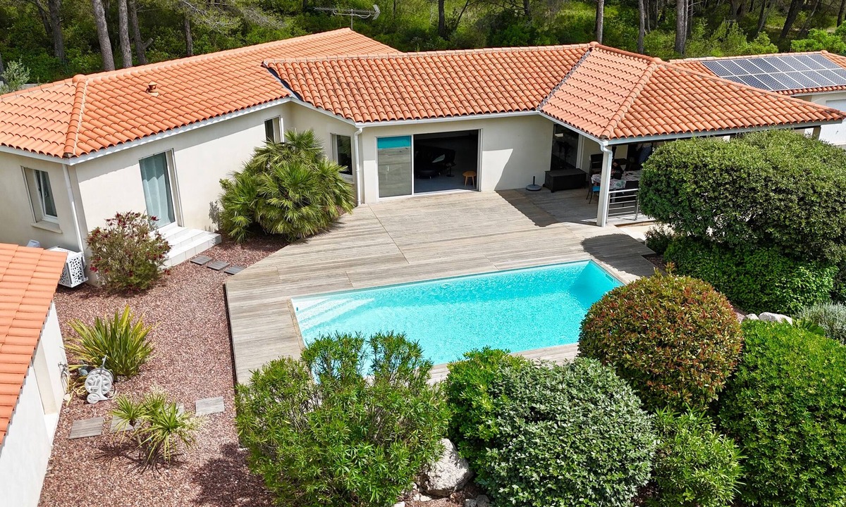 Castelnau-le-Lez Villa | Spacious villa with pool & independent studio - Nature & absolute calm