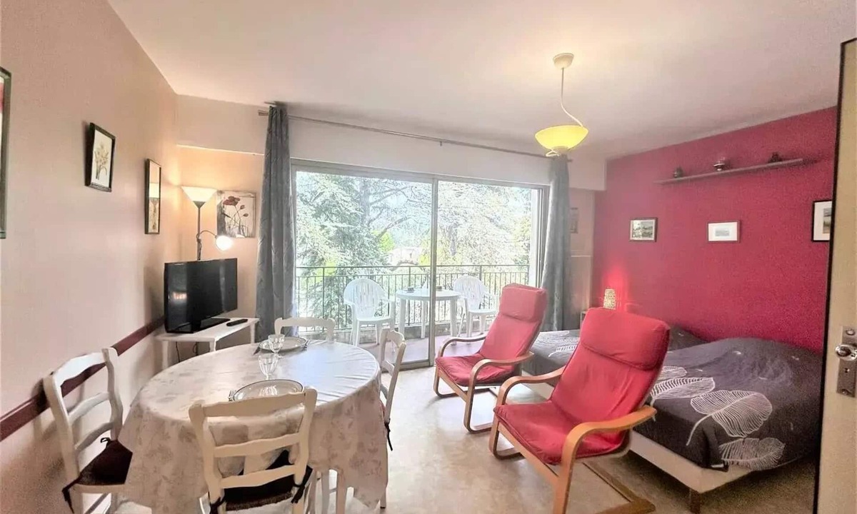Greoux-les-Bains Apartment | Studio - 1/2 persons - Gréoux-les-Bains