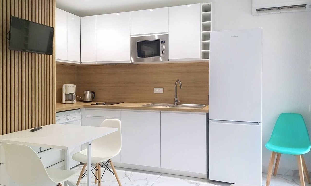 Juan-les-Pins Apartment | Studio 102 Bord de mer Résidence Graziella