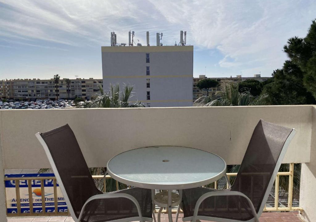 Balaruc-les-Bains Apartment | Studio 2 places avec climatisation et wifi à Balaruc-les-Bains - FR-1-553-111