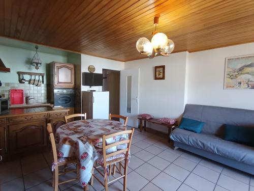 Montgenevre Apartment | Studio au cœur de Montgenèvre, balcon sud, parking inclus, animaux acceptés - FR-1-445-79