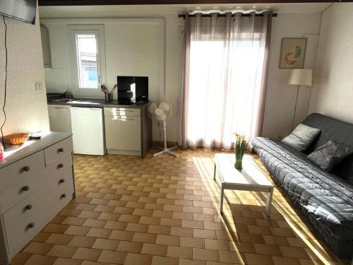 Cap d'Agde Apartment | Studio Mezzanine 5 Pers, Terrasse Sud, Parking Privé - FR-1-607-67