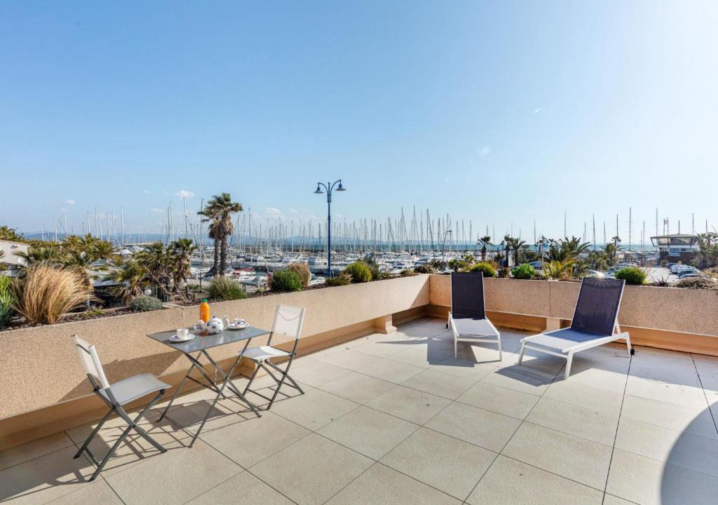 Hyeres Apartment | Studio Port de La Gavine-25 by Interhome