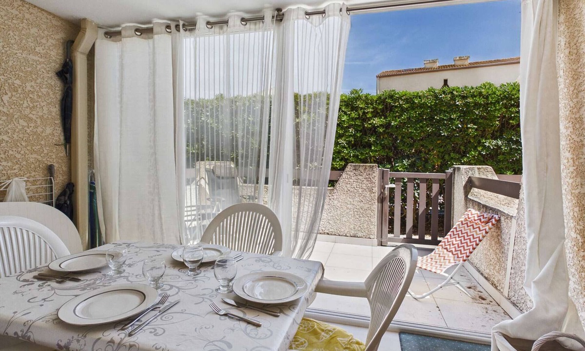 Marseillan Plage Apartment | Studio with pool, parking - 4 guests
