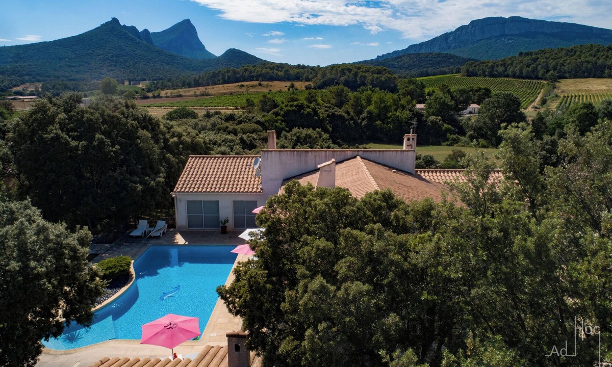 Saint-Mathieu-de-Treviers Apartment | Stunning View of Pic Saint-Loup - Pool – Vacation Rental for 4 People