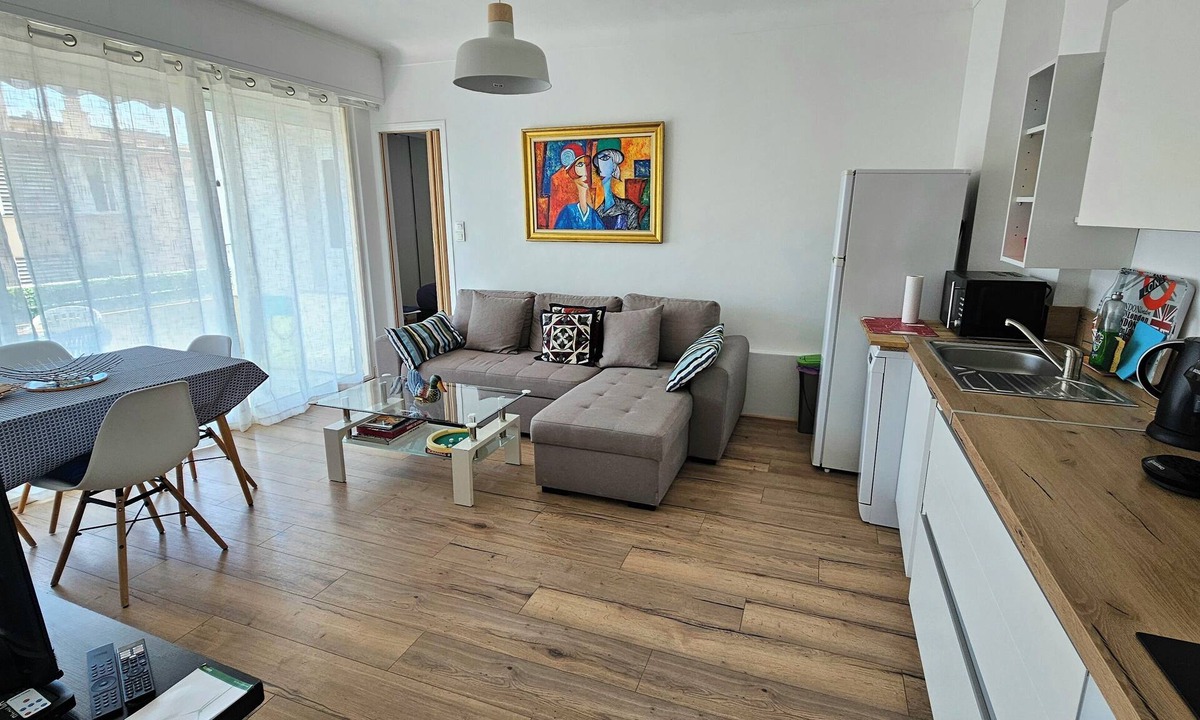 Cannes Apartment | Super Appart 50 m from Martinez and the Croisette