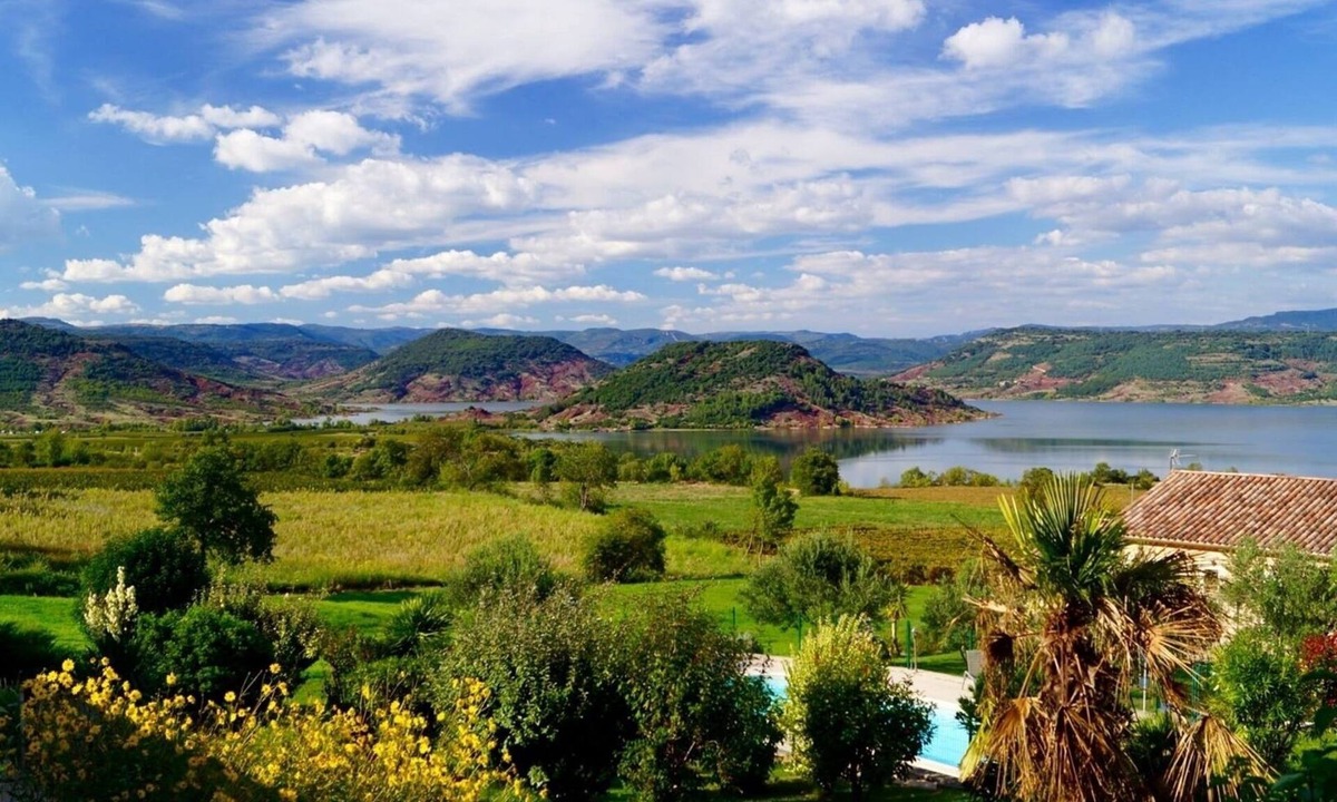 Liausson House | SURE Air-Conditioned Vacation Rental in Salagou with a Pool, Terrace, and Garden