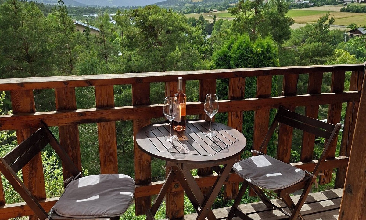 Enchastrayes Apartment | T2 detached apartment "les Ormes" chalet