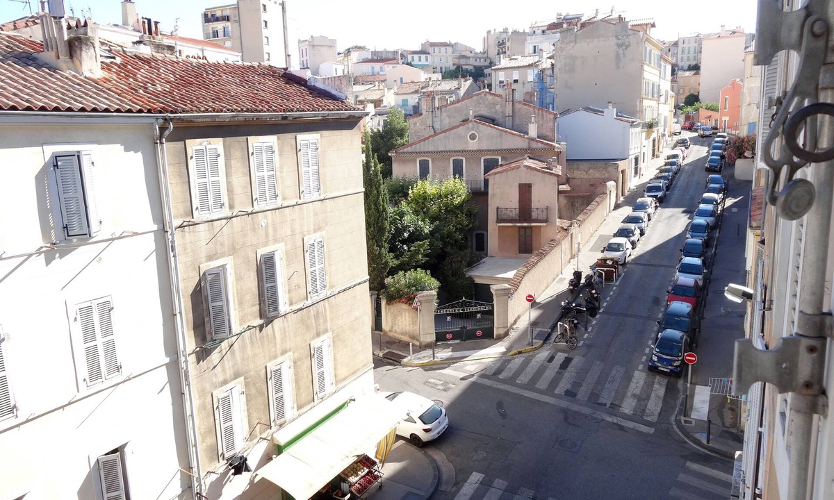 Saint-Lambert Apartment | T2 in the heart of Marseille