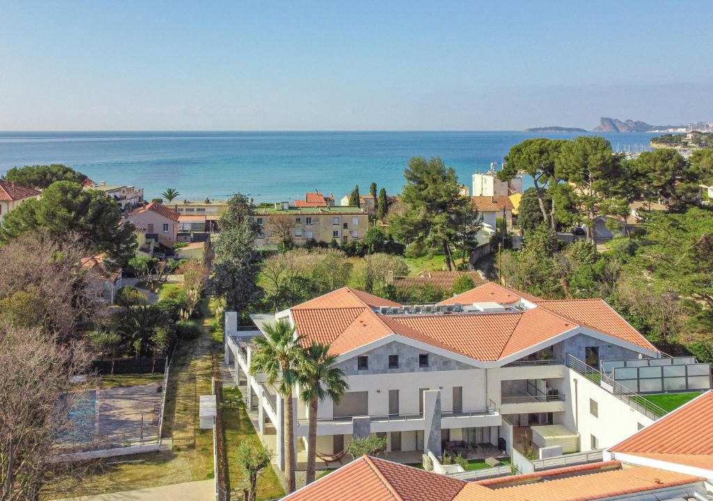 Les Lecques Apartment | T2 NEUF A4 RDJ-PISCINE–ACCÈS DIRECT PLAGES ET CENTRE VILLAGE–