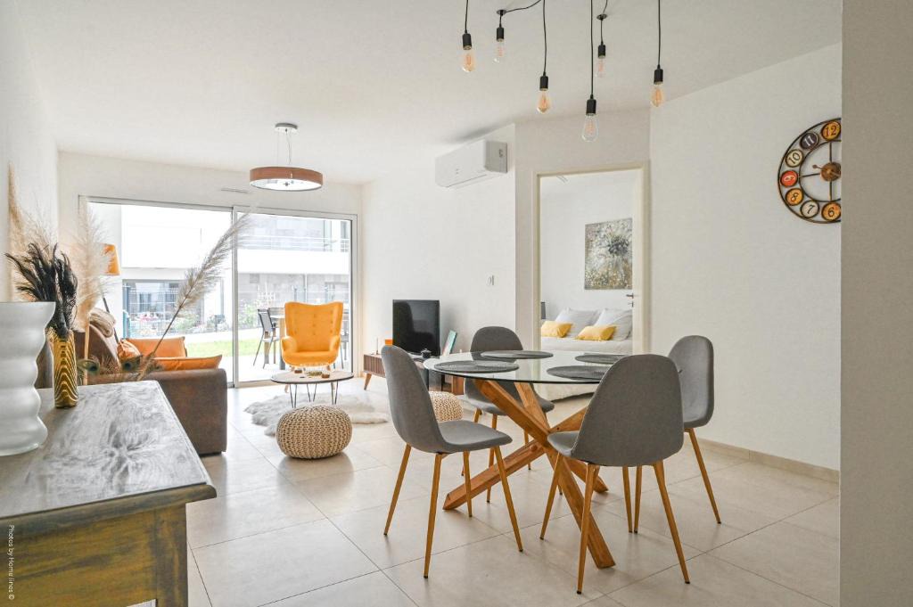 Les Lecques Apartment | T2 NEUF B4 RDJ - PISCINE–ACCÈS DIRECT PLAGES ET CENTRE VILLAGE -