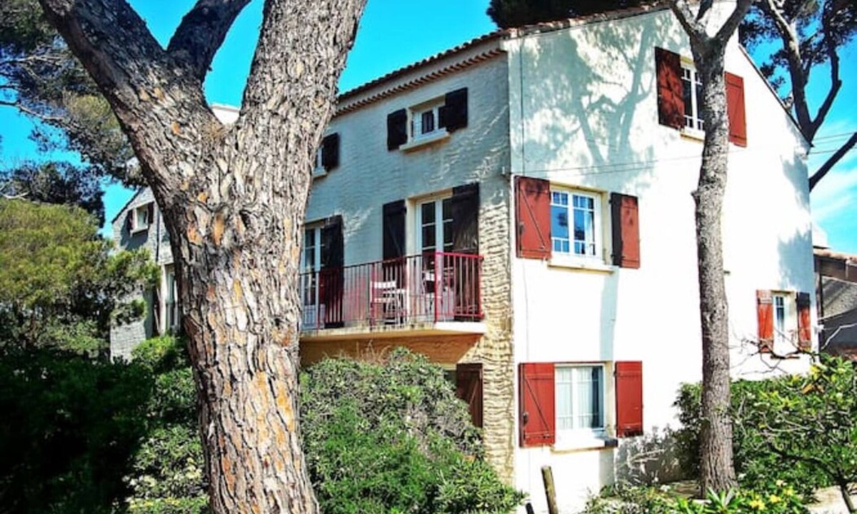 Hyeres Apartment | T3 1st floor of the villa of the sea