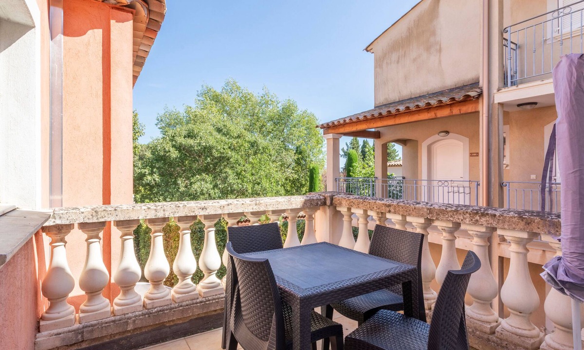 Callian Condo | T3 avec vue sur la Provence | Piscine sur place