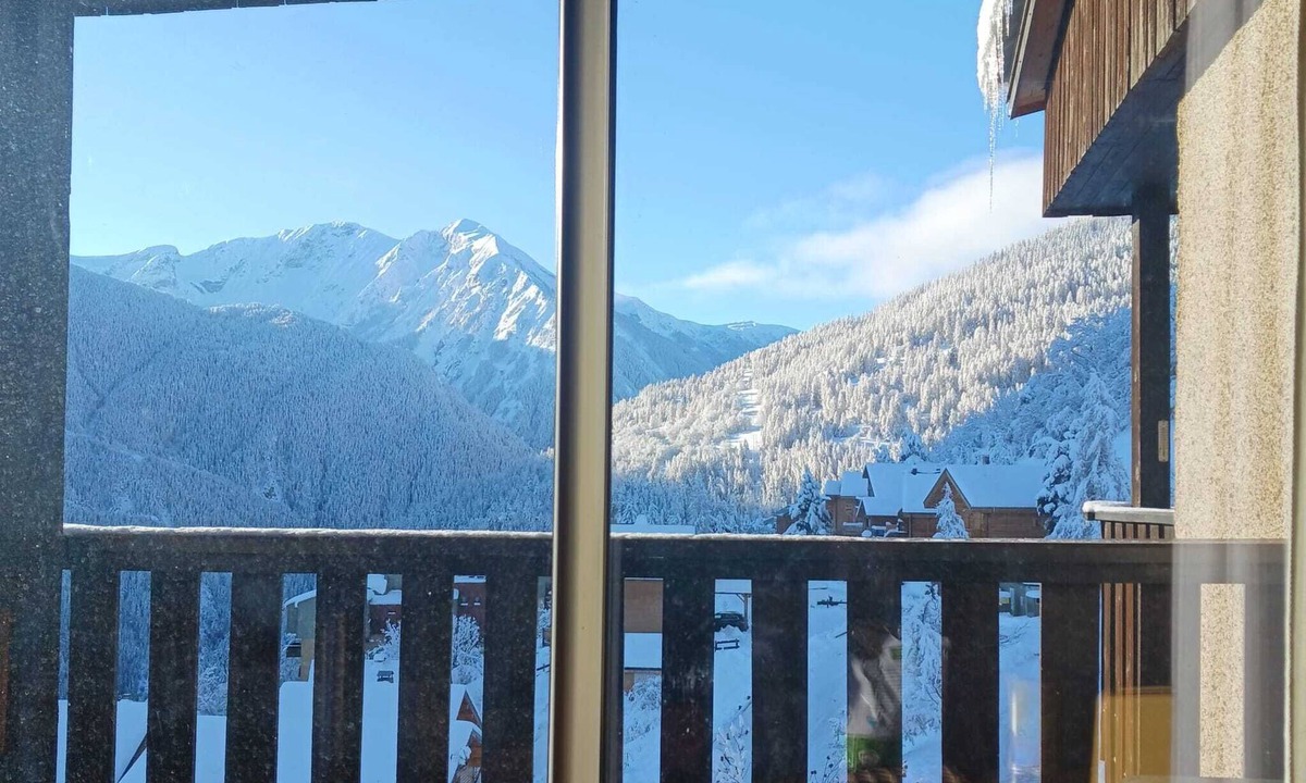 Pra Loup Apartment | T4 3 bedrooms - 6 pers - 350 m. from cable car - Pra-Loup ski resort WINTER/SUMMER