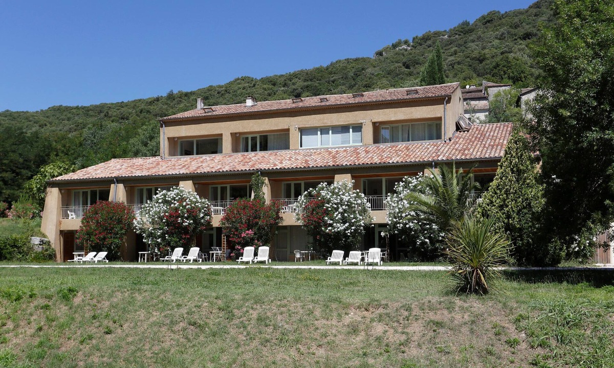Vallon-Pont-d'Arc Apartment | Terrasse ! Studio Abordable, Navettes Gratuites