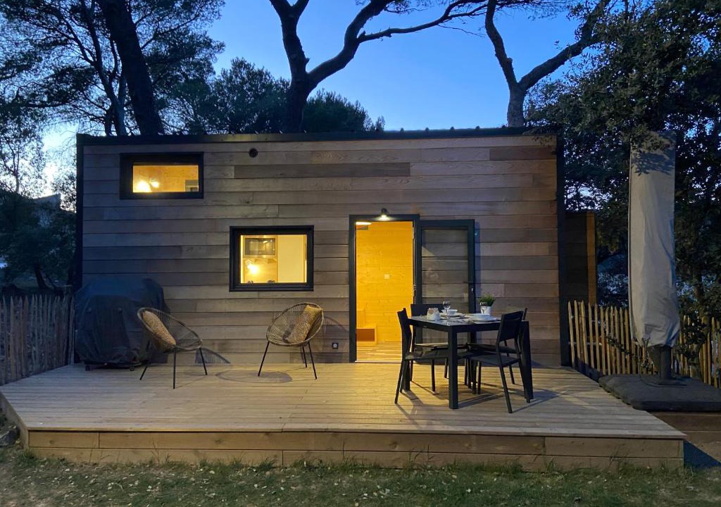 Pelissanne Villa | TINY HOUSE LA FARIGOULE