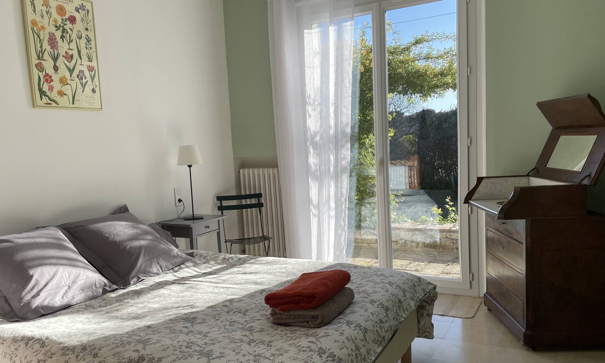Quartier des Espesses Cottage | Two-bedroom gîte with terrace and swimming pool
