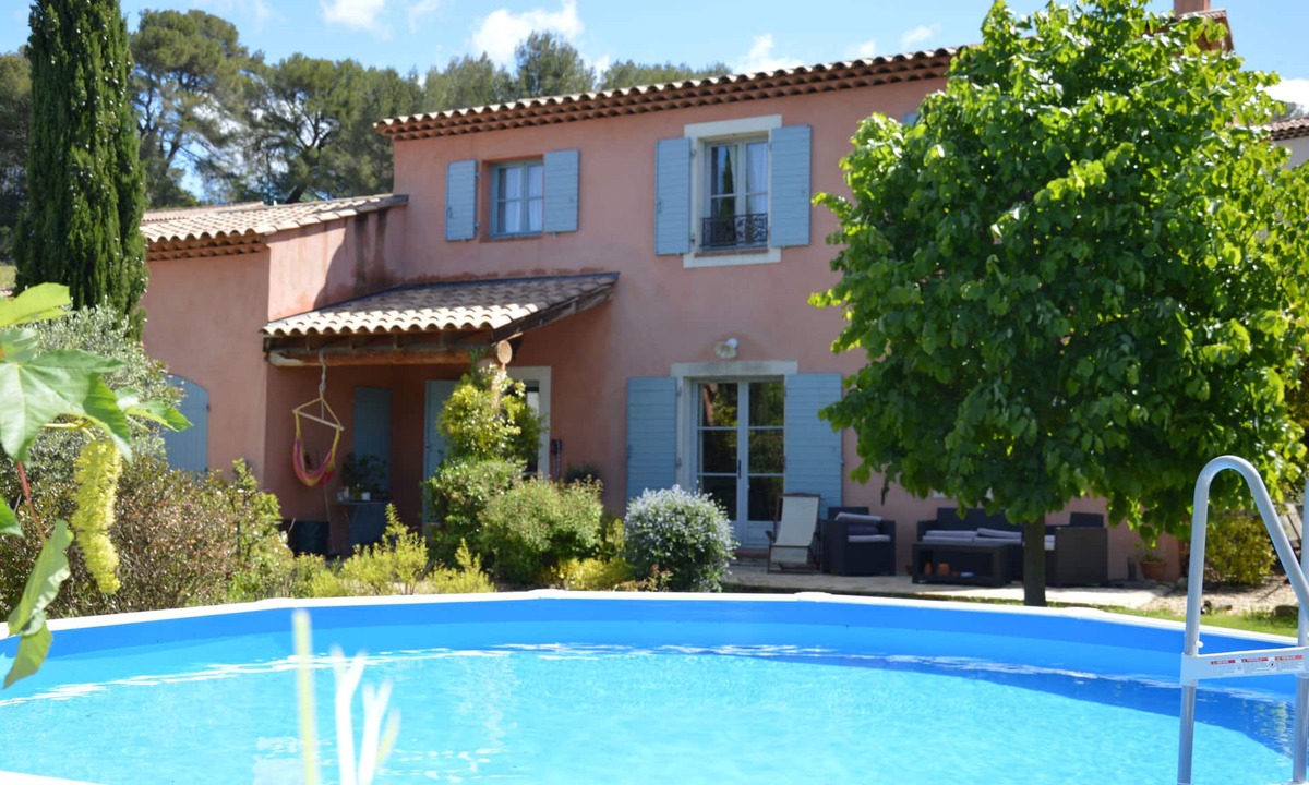 Cadenet Villa | Typical provencal villa