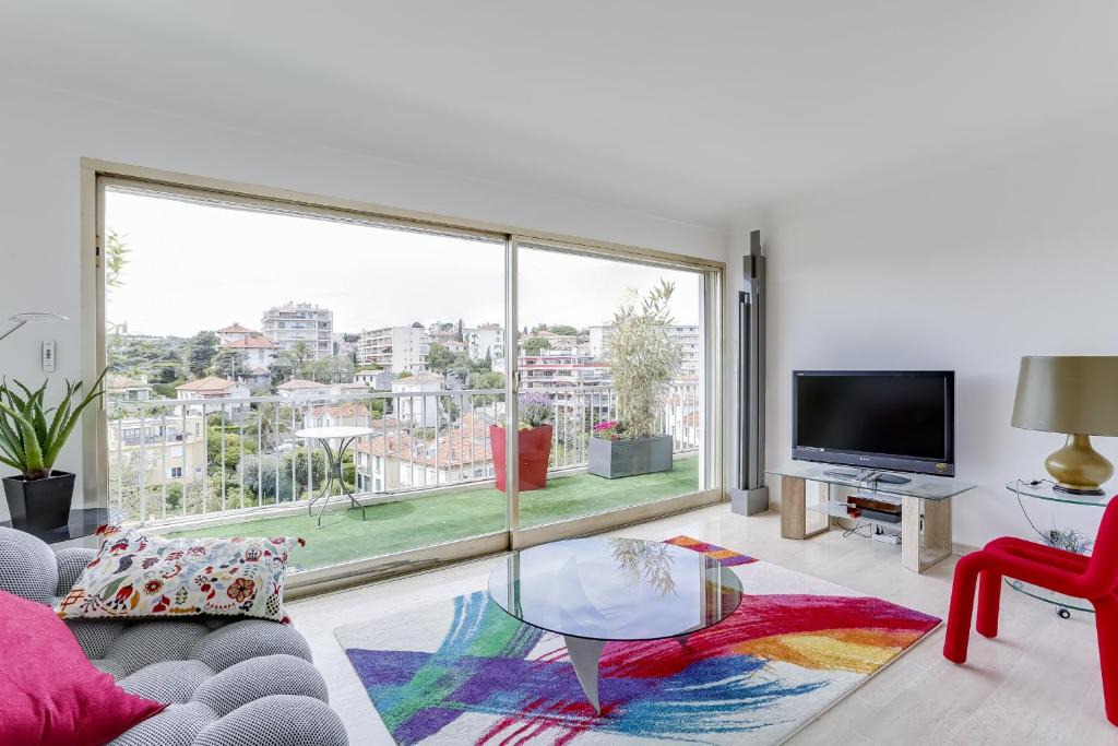 Carnot Apartment | Upstays Sea View Terrace 82m2 Apartment Carnot