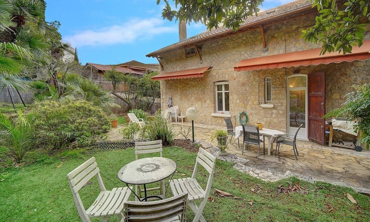 California - Pezou Villa | Upstays Terrace Garden 100m² Villa Center