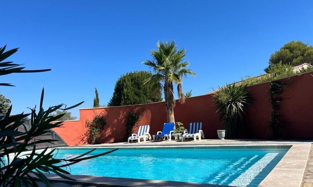 Uzes House | Uzès : Pleasant, quiet villa with saltwater pool and large garden