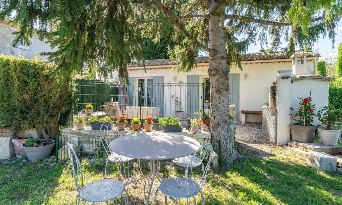 St.-Remy-de-Provence Apartment | Vacation Apartment "Agréable A La Campagne" with Private Pool, Private Terrace and Wi-Fi