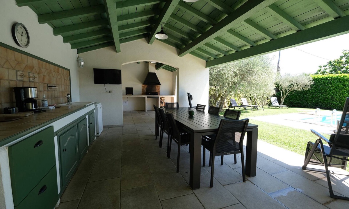 Moules Villa | Vacation rental house with pool MOULES LS3-388