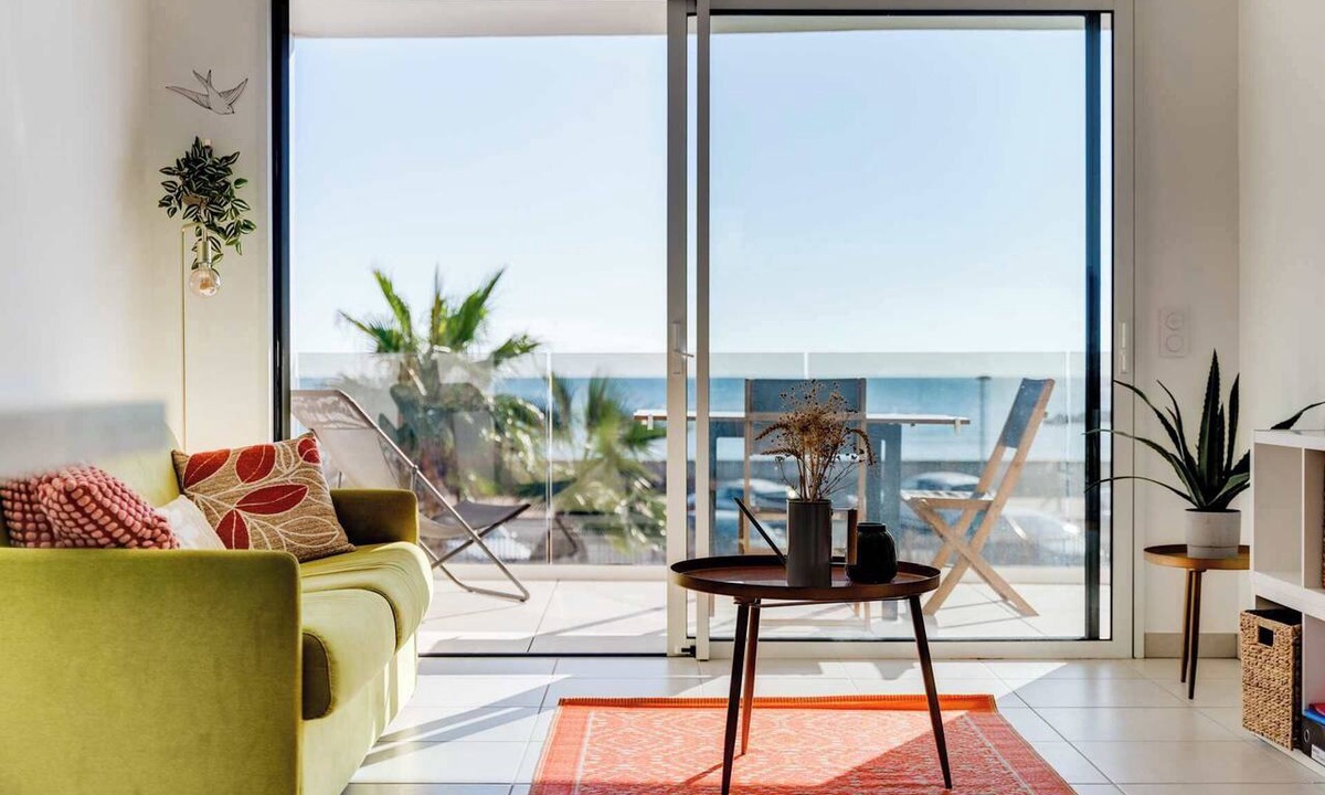 Valras-Plage Apartment | Valras'Loc Archipel Capri Balcony over the Sea