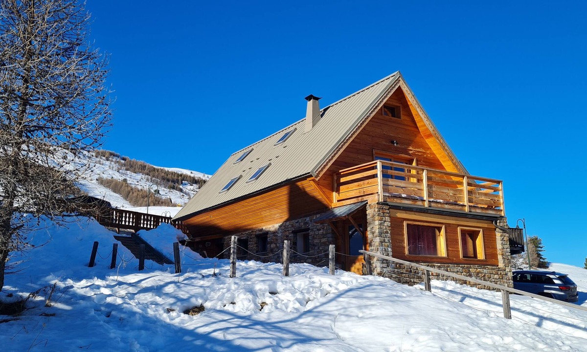 Les Claux Ski Chalet | VARS LES CLAUX - LOWER CHALET 45m² ON THE SLOPES