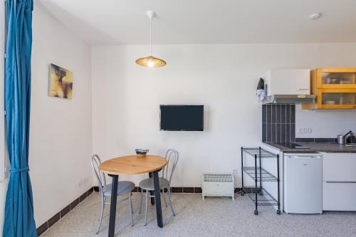 Charleval Apartment | Vaste studio de 22 m centre -n1