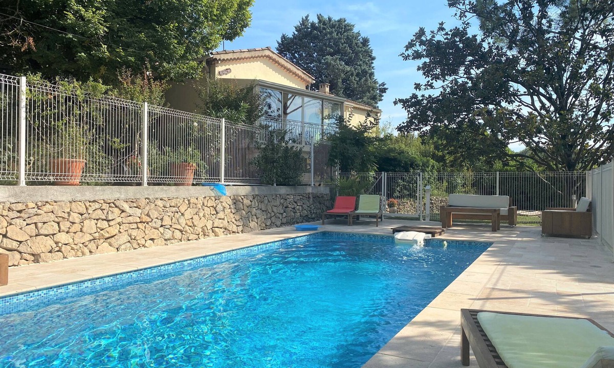 Salernes Villa | Very child-friendly villa with fenced pool and grass garden