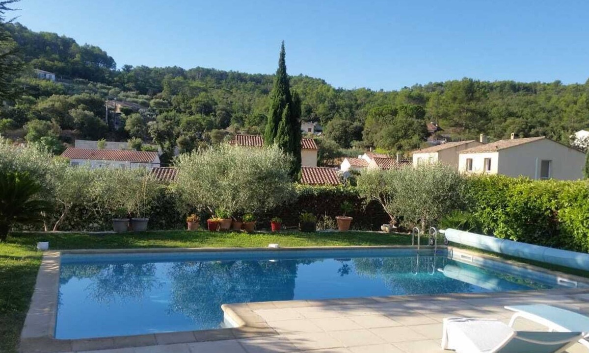 Cabasse Villa | VILLA 6 PERSONS WITH SWIMMING POOL between Sea and Land
