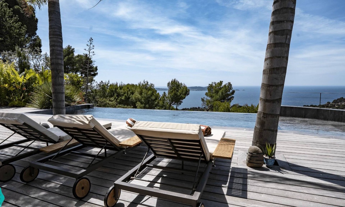 Hyeres Villa | Villa Bay Zen 5 stars luxury pool and sea view